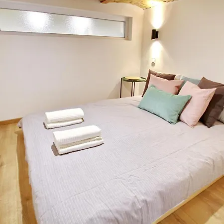 Awesome Downtown W Balcony & Free Private Parking Apartmán Budapešť