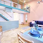 Awesome Downtown W Balcony & Free Private Parking Διαμέρισμα *